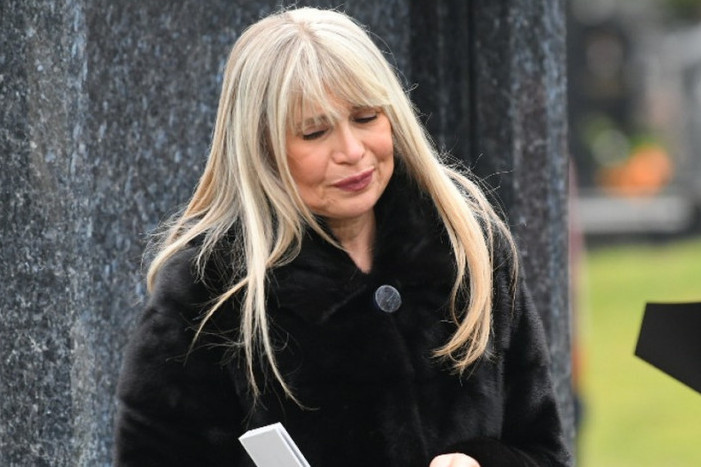 Umesto slavlja, muk: Tužan dan u domu Saše Popovića Umesto slavlja, muk: Tužan dan u domu Saše Popovića