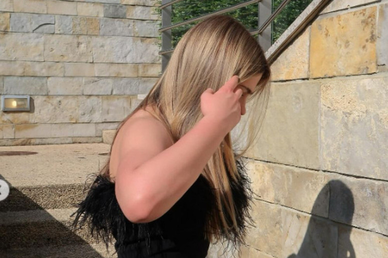 Najiskreniji zagrljaj koji ćete danas videti: Nika Tošić podelila trenutak koji ne može da izbriše iz sećanja (FOTO) Najiskreniji zagrljaj koji ćete danas videti: Nika Tošić podelila trenutak koji ne može da izbriše iz sećanja (FOTO)