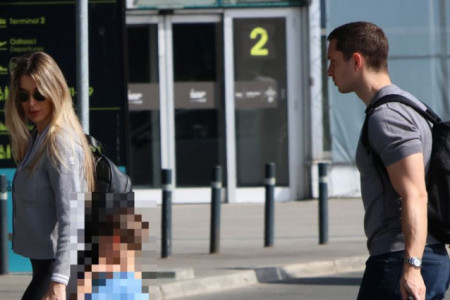 Brat Ane Ivanović sa suprugom i sinom napustio Beograd