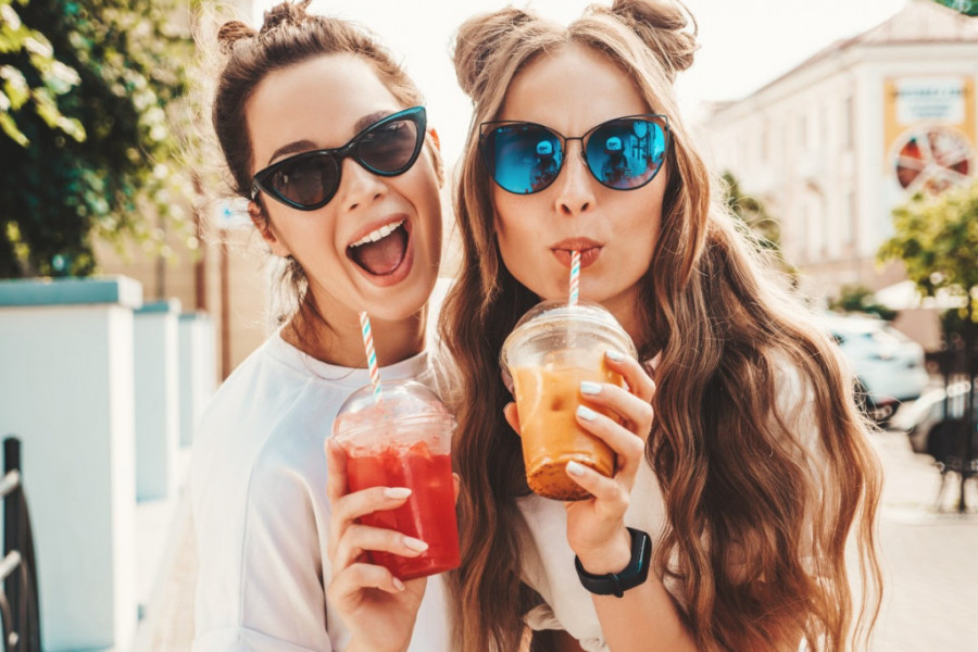 Šorts, majica, haljina, nije važno: Nosite ove boje i izgledaćete moderno i atraktivno Šorts, majica, haljina, nije važno: Nosite ove boje i izgledaćete moderno i atraktivno