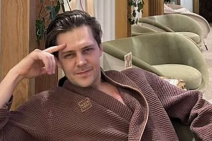 Miloš Biković sa porodicom otputovao na egzotičnu destinaciju: Ivana i Vasilije zasenili čak i Bodrum Miloš Biković sa porodicom otputovao na egzotičnu destinaciju: Ivana i Vasilije zasenili čak i Bodrum