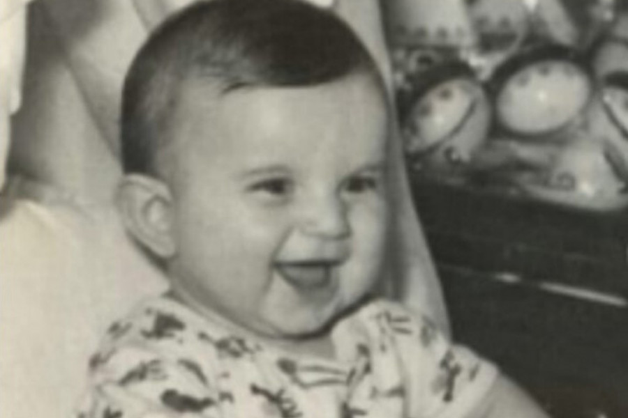 Život su mu obeležili slava, razvodi i poroci: Prepoznajete li pevača sa fotografije? Život su mu obeležili slava, razvodi i poroci: Prepoznajete li pevača sa fotografije?