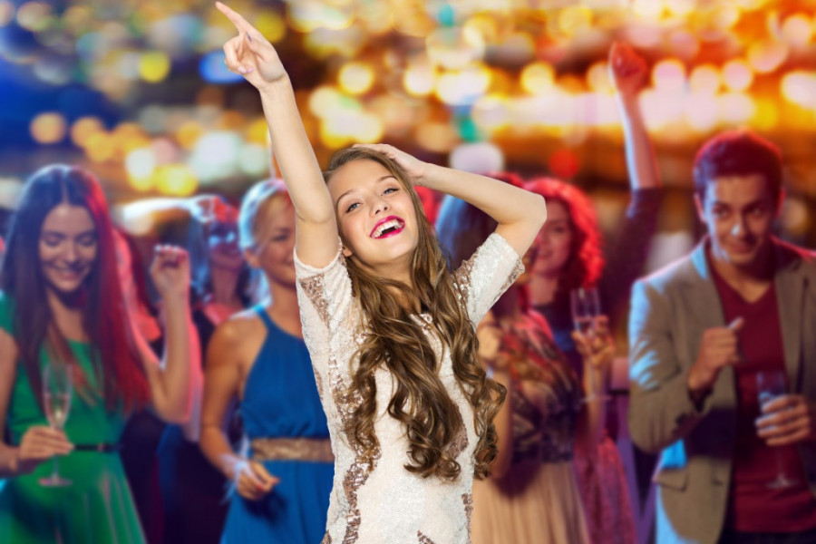 Sve, sve ali ovo nismo očekivali: Stručnjaci tvrde da je baš ovo najbolja frizura za maturu Sve, sve ali ovo nismo očekivali: Stručnjaci tvrde da je baš ovo najbolja frizura za maturu