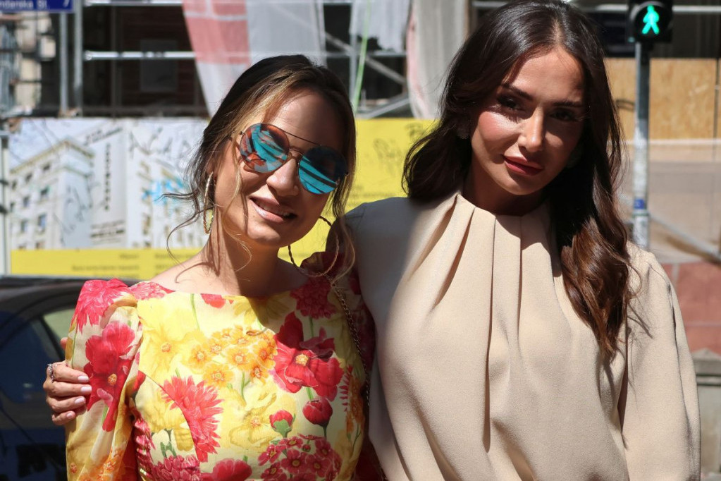 Emina Jahović i Jelena Tomašević zajedno zbog prelepog razloga: Bilo je i suza Emina Jahović i Jelena Tomašević zajedno zbog prelepog razloga: Bilo je i suza