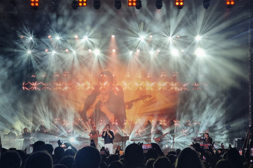 Željko Joksimović priredio muzički spektakl u Opatiji Željko Joksimović priredio muzički spektakl u Opatiji