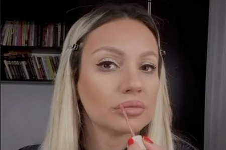 Zaboravite nude nijanse i sjaj: Boja karmina Ane Kokić skida godine sa lica FOTO
