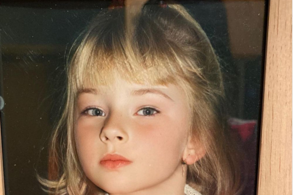 Devojčica sa slike pravi je dokaz koliko je vera u velike snove važna: Prepoznajete li je? Devojčica sa slike pravi je dokaz koliko je vera u velike snove važna: Prepoznajete li je?