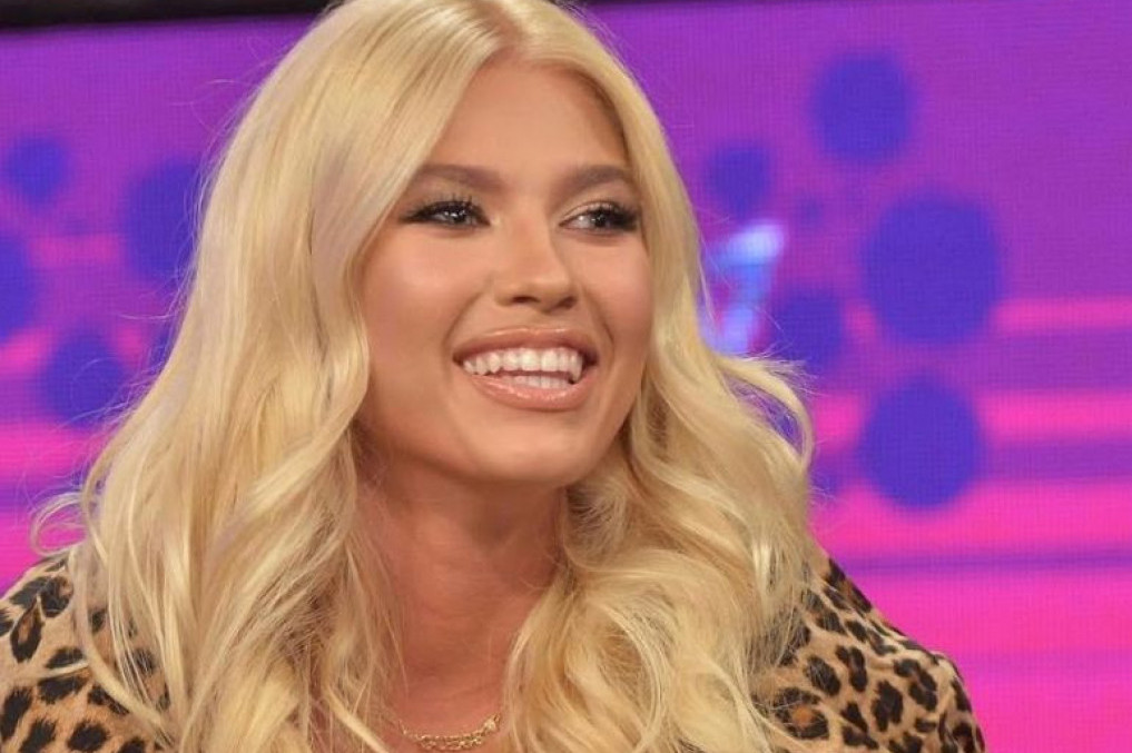 Ovakve ne pravi ni mama Dijana: Mafine Saške Veselinov obožavaju svi Đokovići Ovakve ne pravi ni mama Dijana: Mafine Saške Veselinov obožavaju svi Đokovići