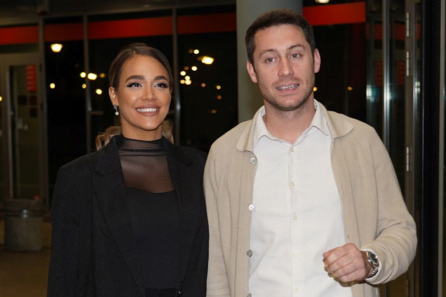 Razvela se Marija Mikić Razvela se Marija Mikić