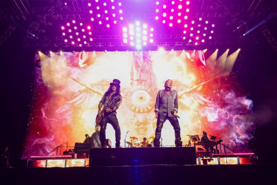 Beograd večeras u znaku ROKENROLA! Velike promene na ulicama grada zbog dolaska legendarnog Guns n’ Roses-a Beograd večeras u znaku ROKENROLA! Velike promene na ulicama grada zbog dolaska legendarnog Guns n’ Roses-a