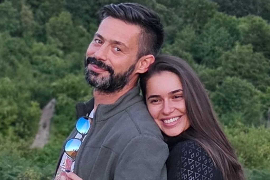 Milan Vasić krstio sina na Krstovdan: Ostvario Bog mi san, došli dani sreće naše FOTO Milan Vasić krstio sina na Krstovdan: Ostvario Bog mi san, došli dani sreće naše FOTO