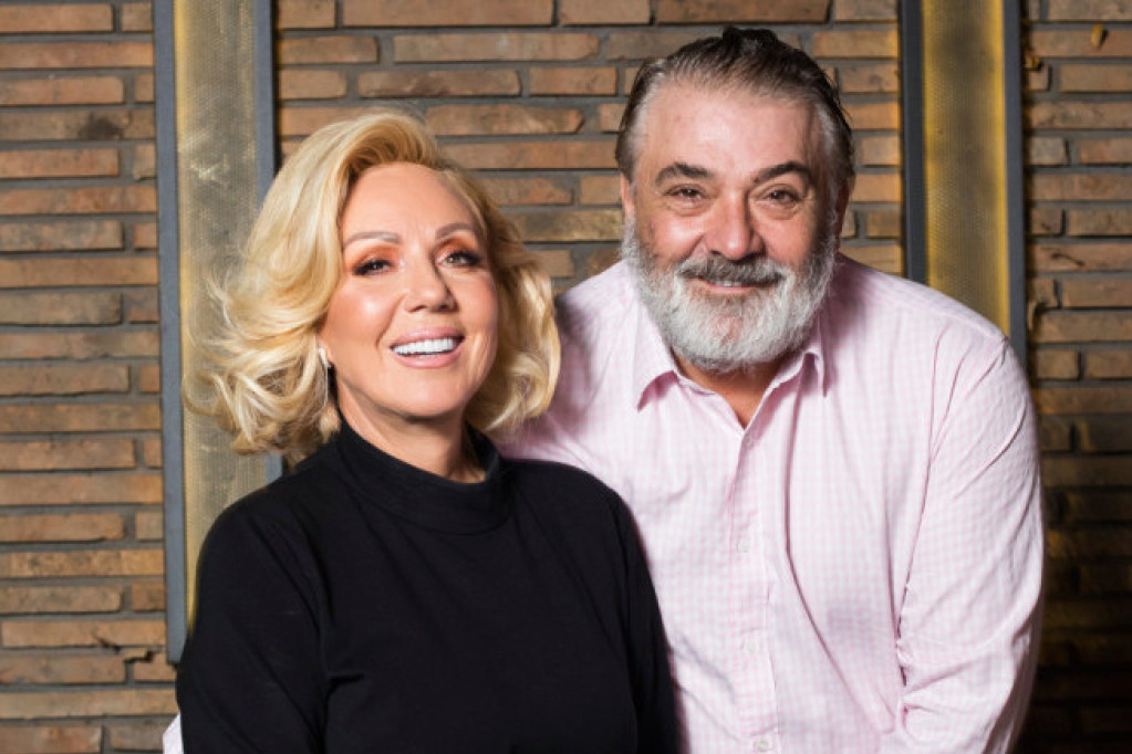 Lepa Brena o malenoj Ariji: To je fatalna ljubav, svi smo se zaljubili u nju... Lepa Brena o malenoj Ariji: To je fatalna ljubav, svi smo se zaljubili u nju...
