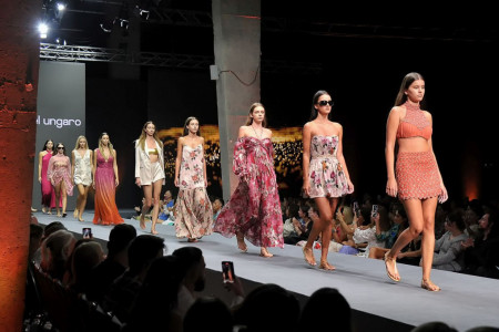 Revijom brenda "Emanuel Ungaro" otvoren 7. IFF PORTO MONTENEGRO