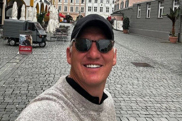 Slavlje u domu Bastijana Švajnštajgera samo 10 dana nakon zvaničnog razvoda Slavlje u domu Bastijana Švajnštajgera samo 10 dana nakon zvaničnog razvoda