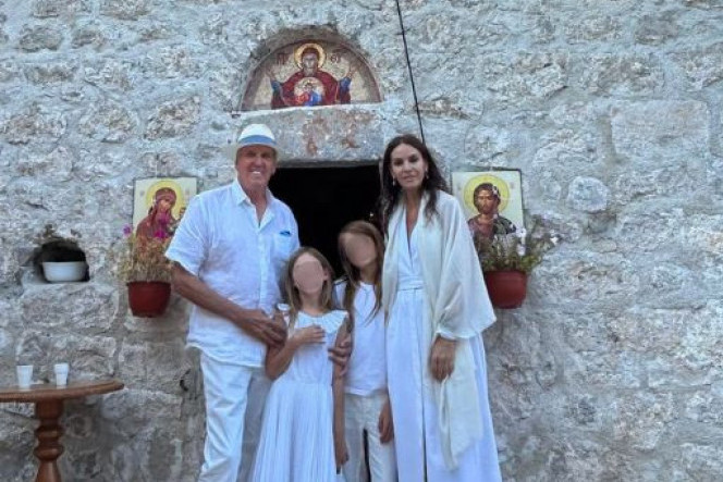 Zavirite na intimno slavlje milijardera: Ivana Berendika i Tomas Jermoluk krstili decu u pravoslavnoj crkvi u Crnoj Gori Zavirite na intimno slavlje milijardera: Ivana Berendika i Tomas Jermoluk krstili decu u pravoslavnoj crkvi u Crnoj Gori