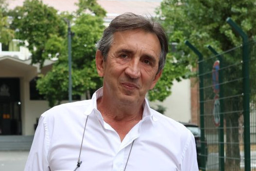 Žika Jaksić na snimanju "Nikad nije kasno": Njoj se najviše obradovao FOTO Žika Jaksić na snimanju "Nikad nije kasno": Njoj se najviše obradovao FOTO
