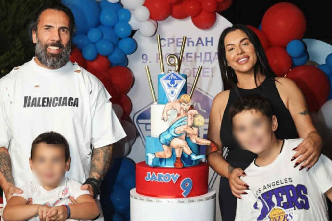 Privatna igraonica, torta na tri sprata i raskošna dekoracija: Seka Aleksić priredila bajkovitu rođendansku proslavu za sina Jakova