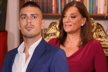 Mama, ja sam zaljubljen: Majka Vujadina Savića u velikoj ispovesti