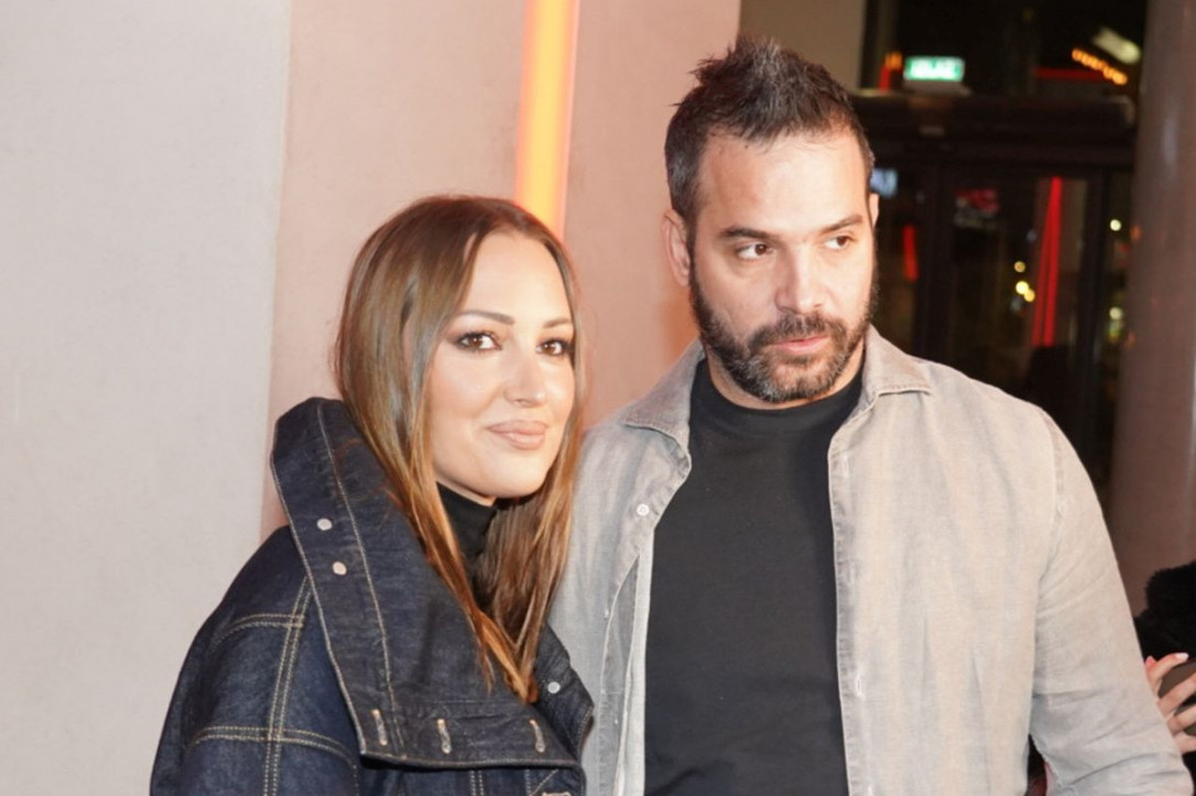 Rasprodao koncert za sat vremena, pojavili se Prija i Filip: Teksas komplet, savršena torbica, čizme tema večeri Rasprodao koncert za sat vremena, pojavili se Prija i Filip: Teksas komplet, savršena torbica, čizme tema večeri