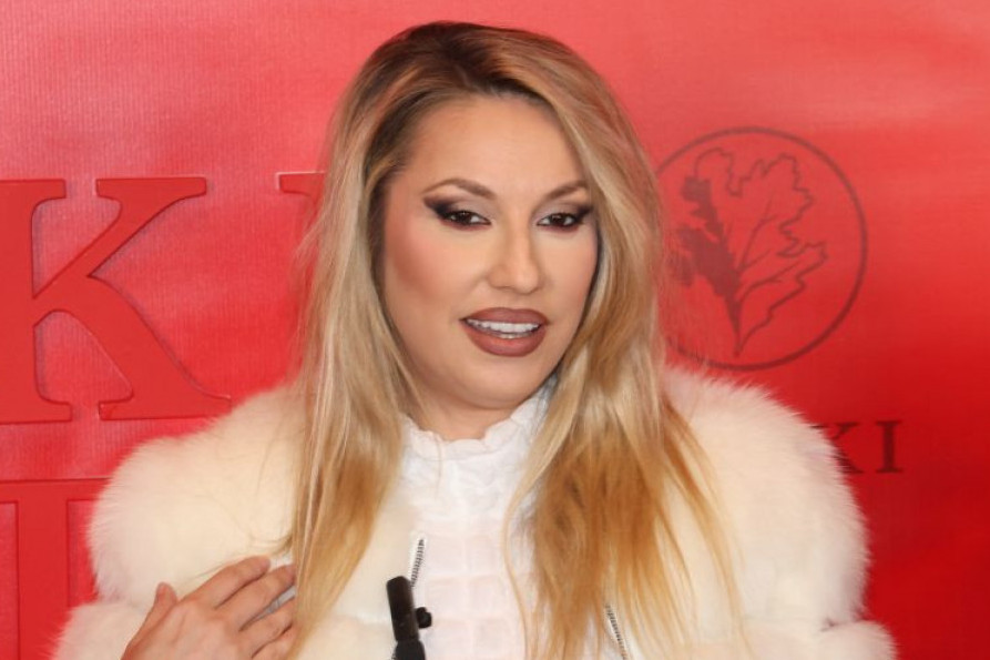 Ko će da vam da novac, ko će da učini bilo kakvu žrtvu za vas? Za Radu Manojlović porodica je sve