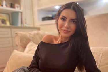 Toplo porodično gnezdo: Zavirite u dom voditeljke Jelene Simić i njenog 18 godina starijeg supruga FOTO