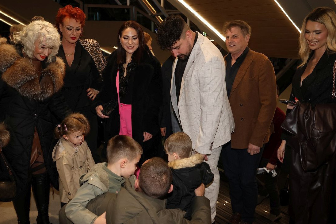 Uspešna, obrazovana i prelepa: Ćerka Halida Muslimovića prvi put u javnosti FOTO