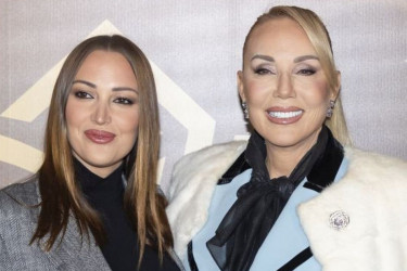 Živojinovići proslavili Aranđelovdan u svom domu: Brena i Prija najveselije VIDEO