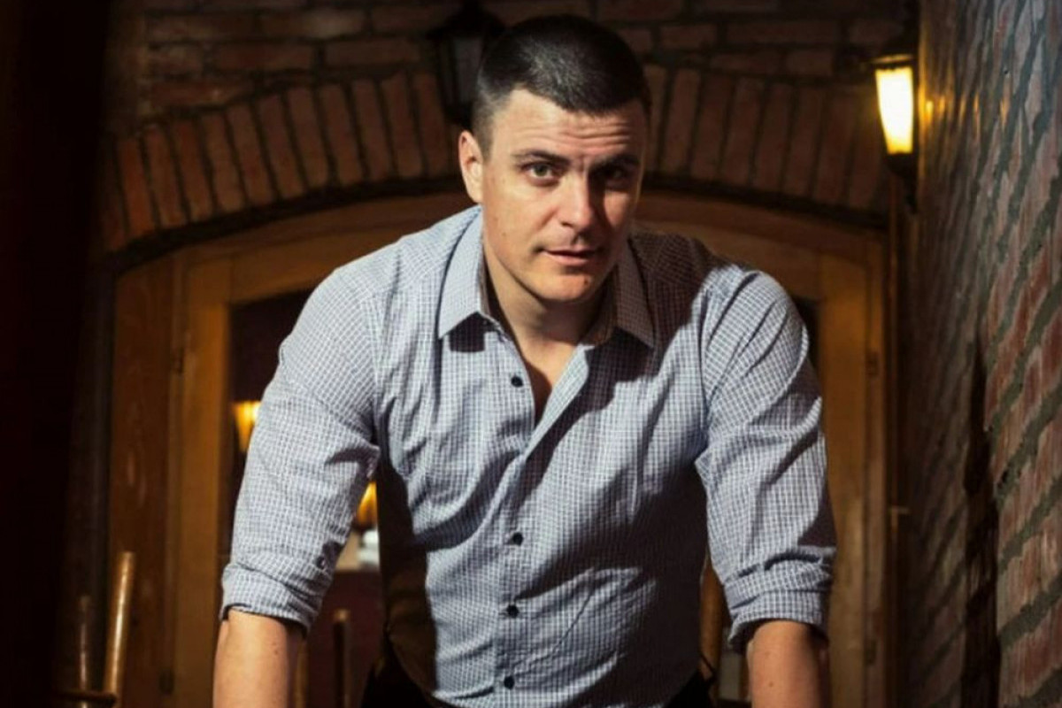 Ta mi neće rađati decu i ići pred staru majku sigurno: Vuk Kostić danas napunio 46, ovaj tip žene nikada ne bi oženio