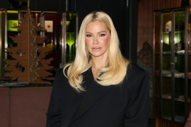 Nataša Bekvalac u stajlingu za desetku: Crni oversajz komplet najpoželjniji ove seone i svima dobro stoji FOTO