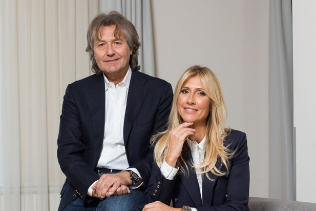 Omiljena doktorka otvorila vrata svog doma: Ovde Katarina Bajec živi toplu porodičnu priču sa uglednim lekarom i sinom Filipom FOTO