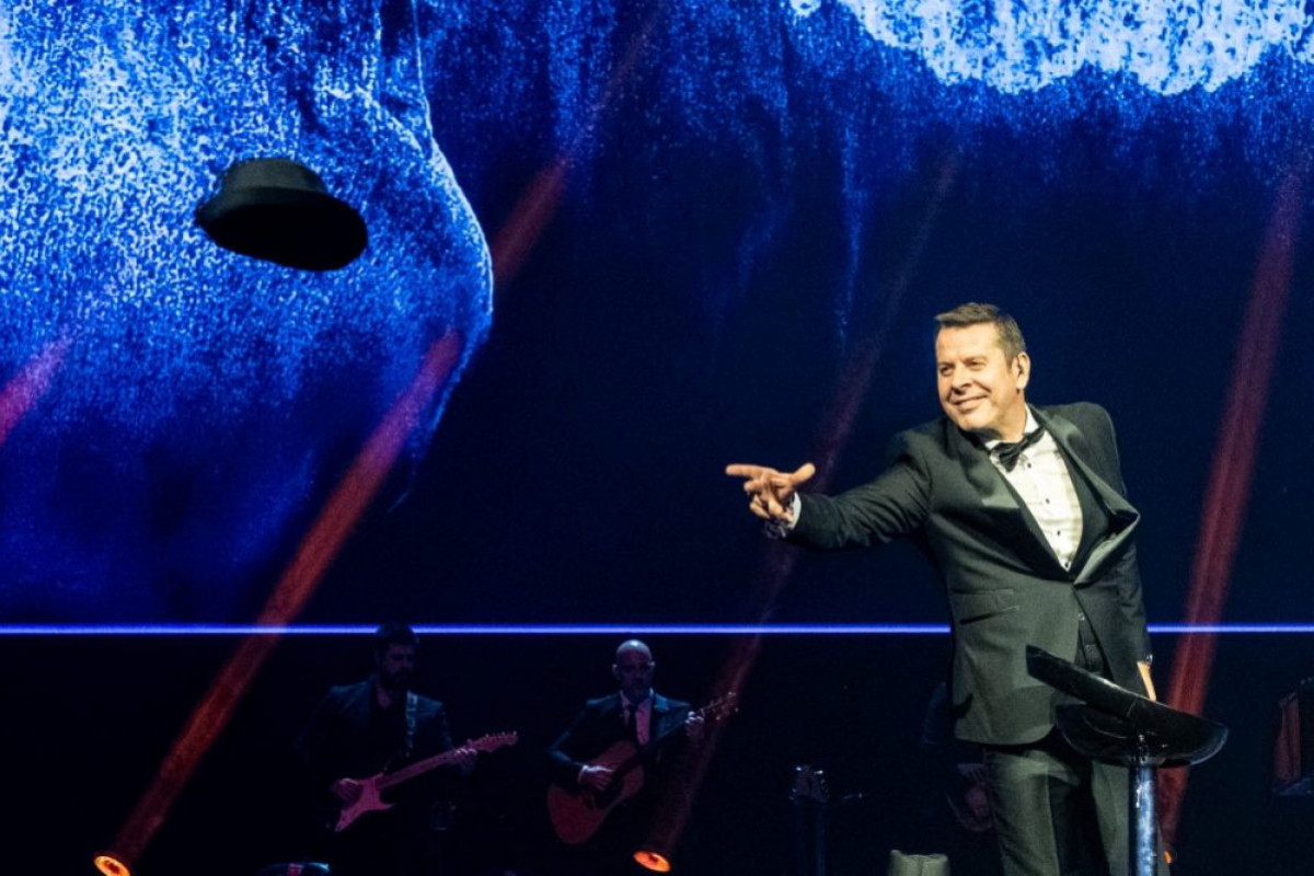 Ćerka Vlada Georgieva zvezda tatinog koncerta: Istrčala na binu i skočila mu u zagrljaj FOTO