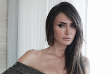 Jaman je uspešan di-džej i devojke ga obožavaju, a evo u čemu se pronašao mlađi sin Emine Jahović