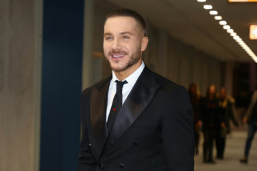 Ova lepotica je bivša devojka Saše Kovačevića: Pojavila se sinoć na koncertu i sela baš iza Zorane FOTO