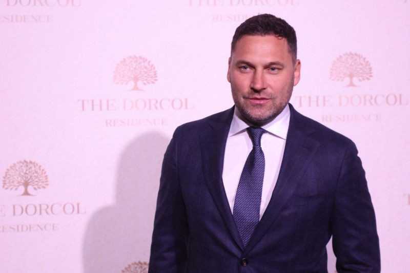 Od jednog se razvela posle 3 meseca, drugom rodila dve ćerke: Bivši muževi Jelene Karleuše oči u oči